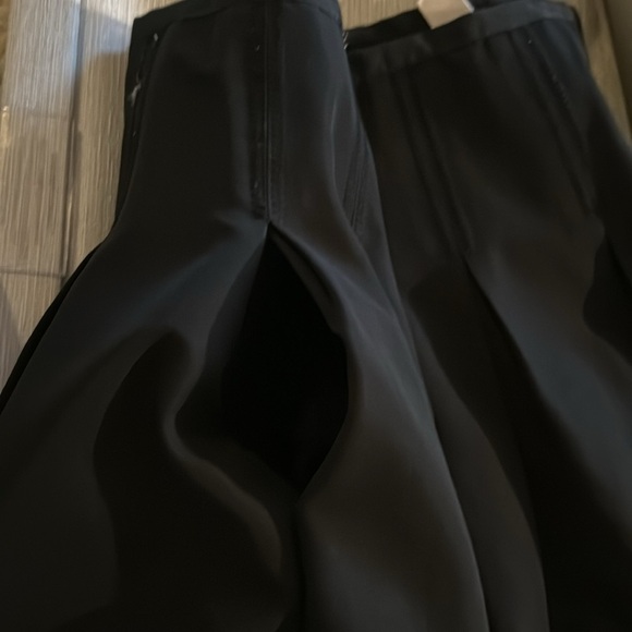 COPY - Gap small pleated mini skirt with pockets - Picture 8 of 16